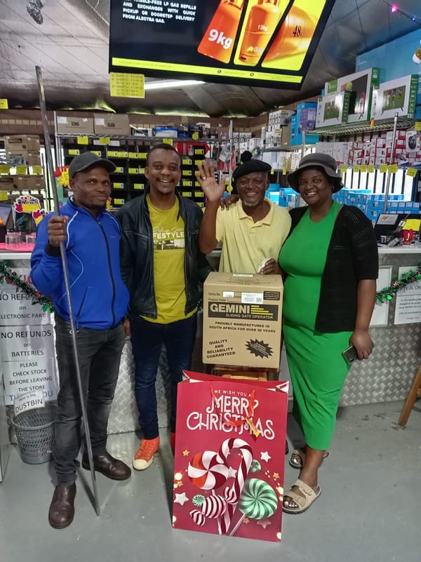 Happy customers with Gemini sliding gate operator